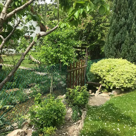 Balatonhomes ~ Patakmenti Szallas 度假居 巴拉顿菲赖德