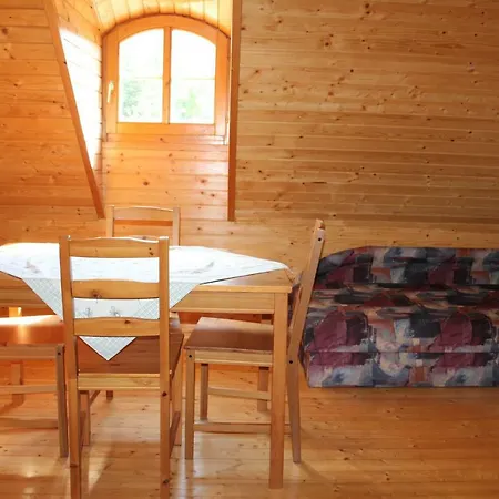 Balatonhomes ~ Patakmenti Szallas 巴拉顿菲赖德