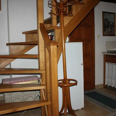 Balatonhomes ~ Patakmenti Szallas * 巴拉顿菲赖德